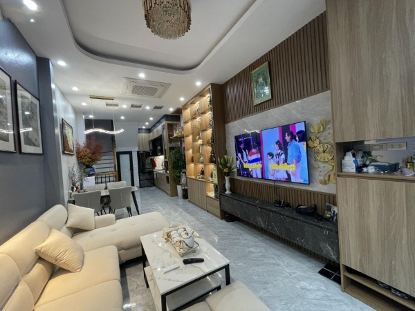 Siêu phẩm cực hiếm nhà 5 tầng tại phố Bà Triệu, Hàng Bài, Hoàn Kiếm, Hà Nội